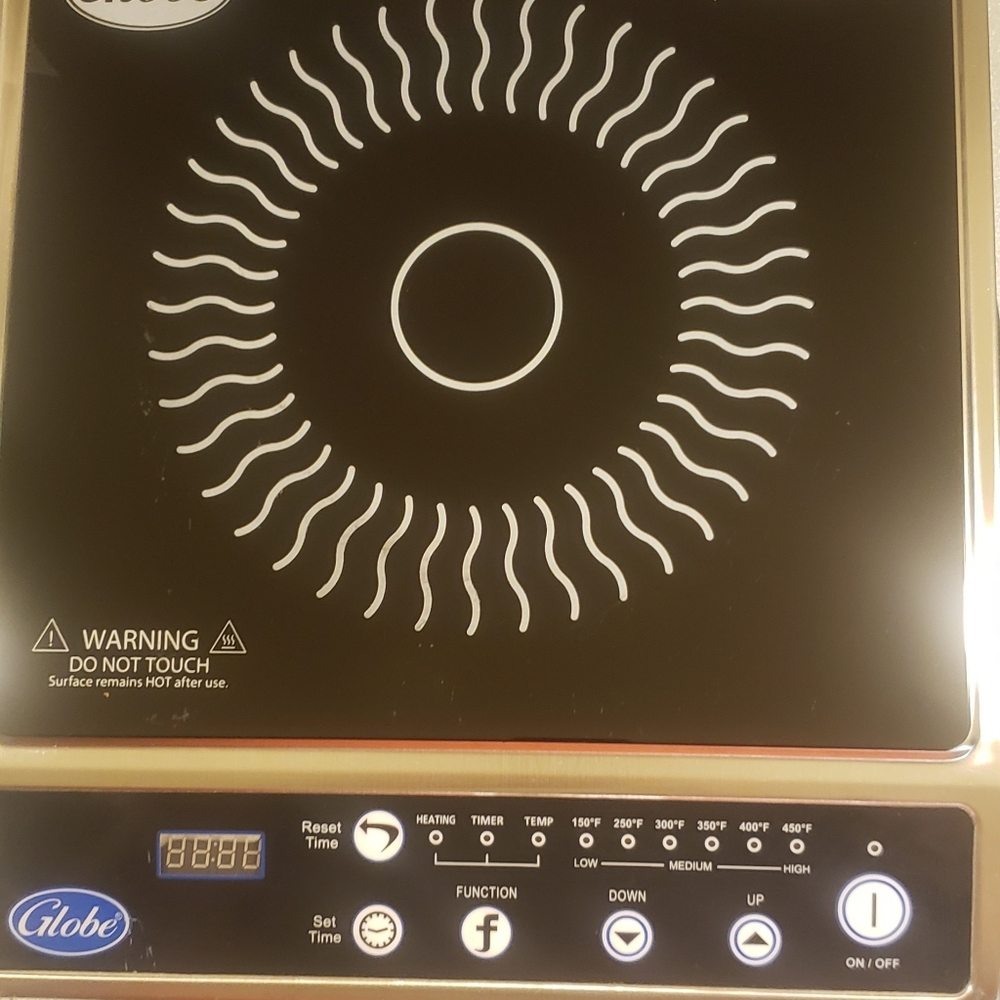 Globe Commercial Induction Oven